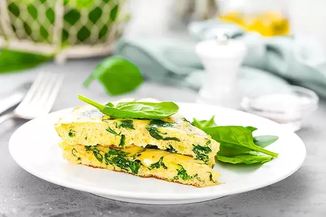 omlett ürtidega süsivesikutevabal dieedil